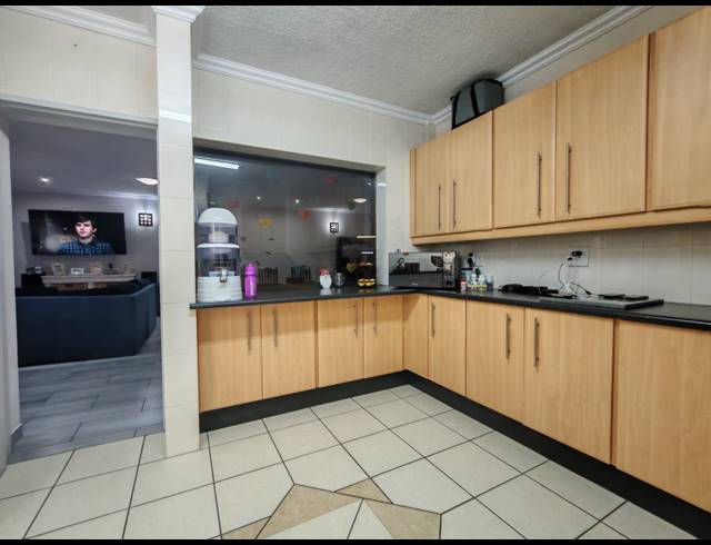 3 BEDROOM TOWNHOUSE FOR SALE IN THREE RIVERS